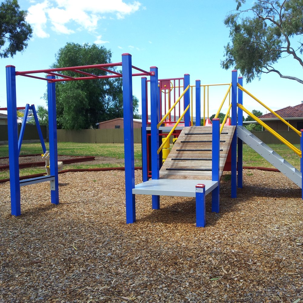 Mead Reserve - Playgrounds Near Me - Melrose Park, SA