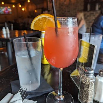 Jackson Ave Pub - Sangria - Burgers Near Me - Naperville, Illinois