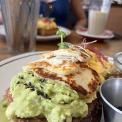 Seagull Method Cafe - Friday morning with halloumi