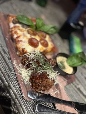 Stoned Pizza by null
