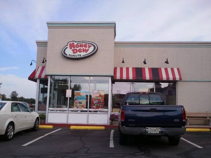 HONEY DEW DONUTS Updated September 2024 33 Reviews 147 Lowell St