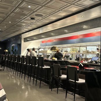 Gordon Ramsay Burger - Open kitchen concept - Burgers Near Me - Las Vegas, Nevada Gordon Ramsay Burger - Open kitchen concept - Burgers Near Me - Las Vegas, Nevada