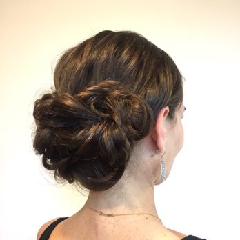 Deco Salon and Spa - Everyday updo by Jil Ortíz - Hair Salons Near Me - Milwaukee, Wisconsin Deco Salon and Spa - Everyday updo by Jil Ortíz - Hair Salons Near Me - Milwaukee, Wisconsin