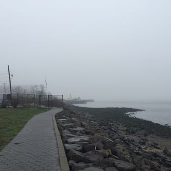 Buono Beach - Beaches Near Me - Staten Island, New York