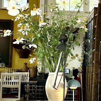 Studio Barndiva - Loved the fresh poppies in the entrance! - Venues & Event Spaces Near Me - Healdsburg, California Studio Barndiva - Loved the fresh poppies in the entrance! - Venues & Event Spaces Near Me - Healdsburg, California