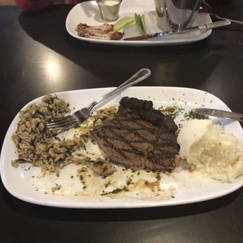 Bombshells Restaurant & Bar - Sports Bars Near Me - Pearland, Texas