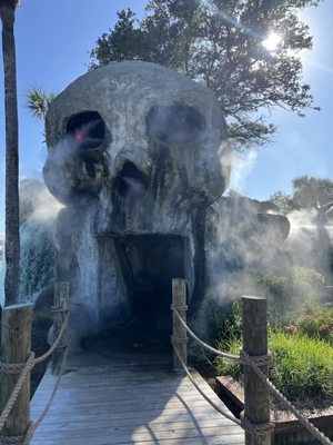 Captain Hook's Adventure Golf by null