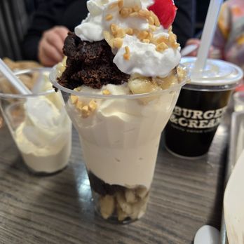Burger & Cream - Parfait - Desserts Near Me - Auburn, California Burger & Cream - Parfait - Desserts Near Me - Auburn, California