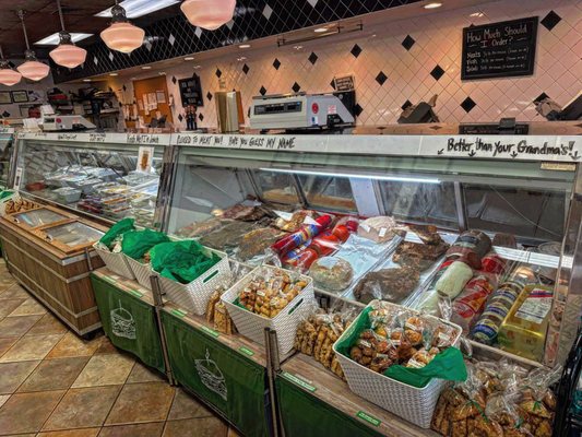 Manny's Restaurant and Delicatessen by null