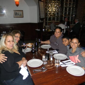 Roberto's - Dinner with the family! - Italian Near Me - Bronx, New York Roberto's - Dinner with the family! - Italian Near Me - Bronx, New York