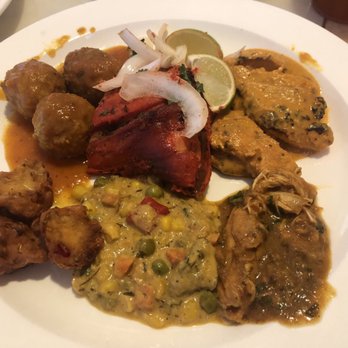 India Hut - Malai Kofta, Tandoori Chicken, Butter Chicken, Vegetable Pakora, Navrattan Korma, Chicken Curry - Indian Near Me - El Paso, Texas