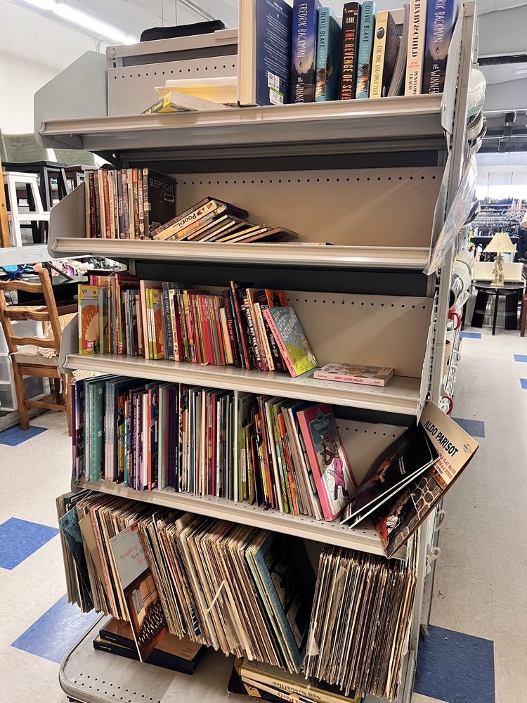 GOODWILL OF ORANGE COUNTY 32 Photos & 96 Reviews 620 W 19th St