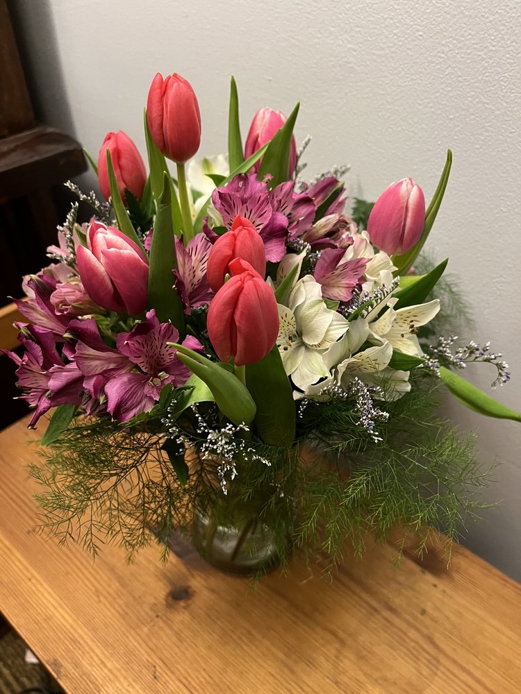 DANKER FLORIST Updated August 2024 20 Photos & 39 Reviews 658