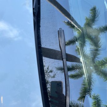 Las Brisas Hand Car Wash - Car Wash Near Me - Miami, Florida