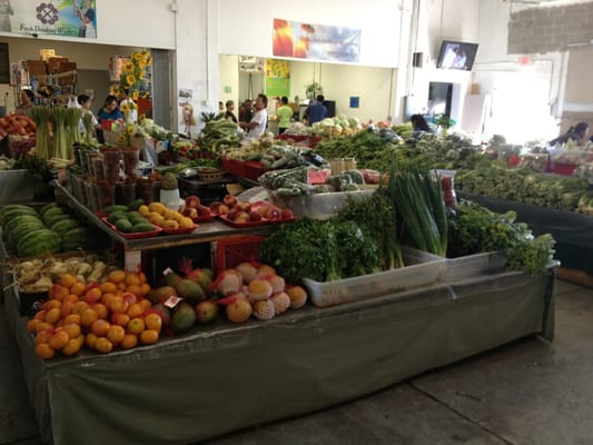 Phongsavan Market Place by null