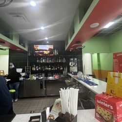 Inka's Peruvian - Bar interior