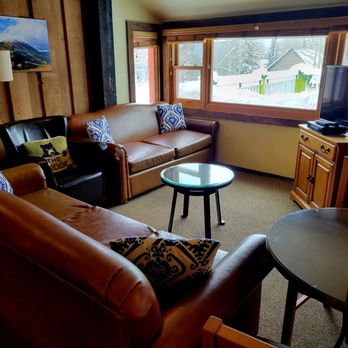 Cristiana Guesthaus - No TV in the rooms but there is one available upstairs - Bed & Breakfast Near Me - Crested Butte, Colorado