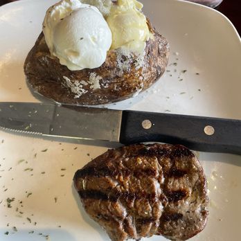 Tripps Restaurant - Filet Mignon Dinner - Steakhouses Near Me - Greensboro, North Carolina Tripps Restaurant - Filet Mignon Dinner - Steakhouses Near Me - Greensboro, North Carolina
