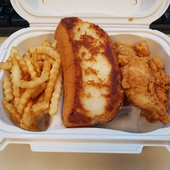 Raising Cane's Chicken Fingers - Fast Food Near Me - Brooklyn, New York