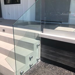 Exterior glass railing Exterior glass railing