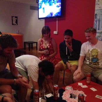 Las Musas Hostel - Drinking in the basement - Hostels Near Me - Madrid, M