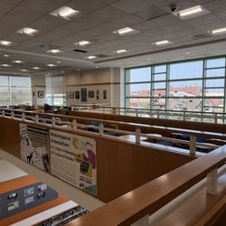 Des Plaines Public Library - An airy view from the 4th floor.