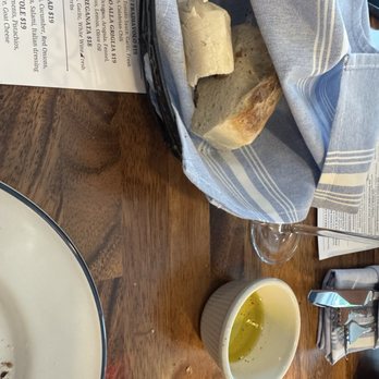 Pasta E Passione - Bread was delicious - Italian Near Me - Northvale, New Jersey
