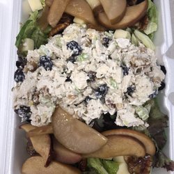 Green Leaves To Go - Pear Salad with chicken salad
