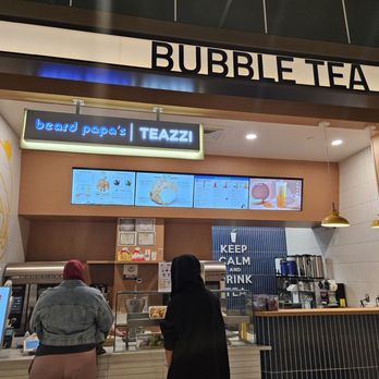 Beard Papa's - Bakeries Near Me - Cambridge, Massachusetts