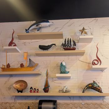 Umami Japanese Cuisine - Decor - Japanese Near Me - Draper, Utah