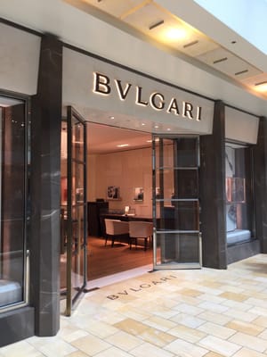 BVLGARI by null