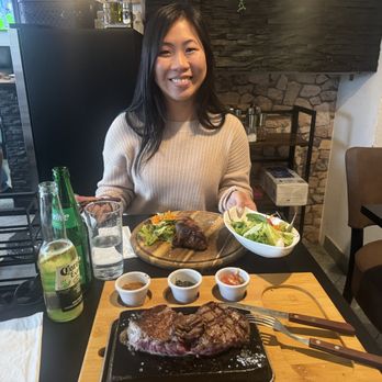 Los Locos Latinos - We split a 500g Ribeye; it was awesome. The hot plate with the rock salt and sauces were great. - Argentine Near Me - Stuttgart, BW