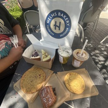 Helms Bakery - Bakeries Near Me - Los Angeles, California