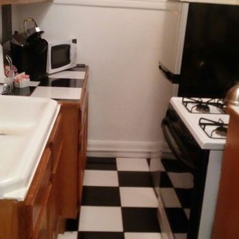 Hotel Ranola - Kitchen of king room - Hotels Near Me - Sarasota, Florida Hotel Ranola - Kitchen of king room - Hotels Near Me - Sarasota, Florida