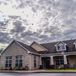 Crimson Ridge Meadows: A Willow Ridge Senior Living Community