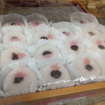 Fugetsu-Do - Candy Stores Near Me - Los Angeles, California Fugetsu-Do - Candy Stores Near Me - Los Angeles, California