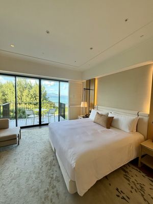 Halekulani Okinawa by null