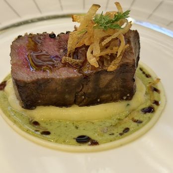 Le Cirque - WAGYU FILET MIGNON peppercorn crust, pomme purée, café de paris - French Near Me - Las Vegas, Nevada