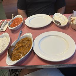 Butter chicken and chicken curry. Butter chicken and chicken curry.