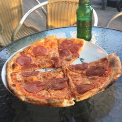 Pronto Pizzeria - Pilsner and pizza on a late Spring evening.