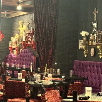 Voodoo Bayou - Back booths - Cocktail Bars Near Me - Orlando, Florida Voodoo Bayou - Back booths - Cocktail Bars Near Me - Orlando, Florida