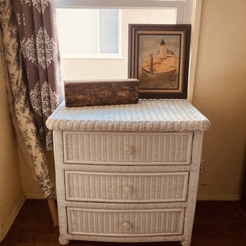 The Estate Sisters - How her and her team beautifully staged the house. - Estate Liquidation Near Me The Estate Sisters - How her and her team beautifully staged the house. - Estate Liquidation Near Me