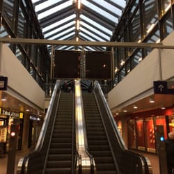 Bahnhof Bergedorf - Heute kein Abfahrtzeiten für die Busse.