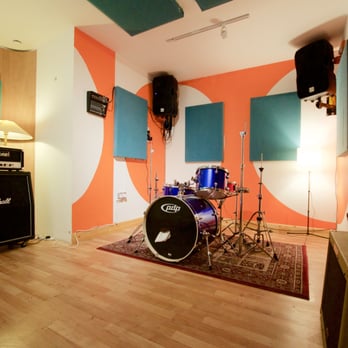 Small Pond - Recording & Rehearsal Studios Near Me - Brighton, BNH