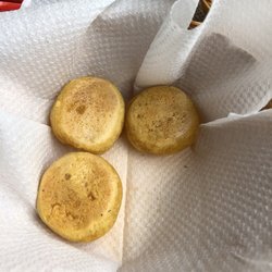 Cannelle - Cheese bread with yucca