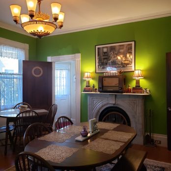 The Stepping Stone Inn - Dining room - Bed & Breakfast Near Me - Salem, Massachusetts