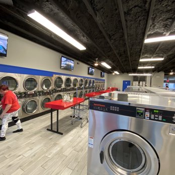 Suds Laundromat - Laundromat Near Me - Sarasota, Florida Suds Laundromat - Laundromat Near Me - Sarasota, Florida