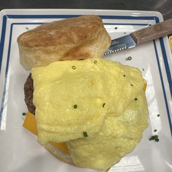 Biscuit Belly - Middletown - Basic biscuit - Breakfast & Brunch Near Me - Louisville, Kentucky