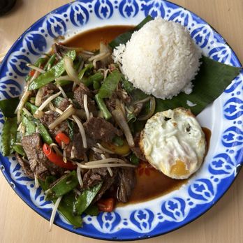 Pineapples Thai Kitchen - Ka Pow Kai Dao ... added beef, snow peas, and bean sprouts. - Thai Near Me - Charlottesville, Virginia