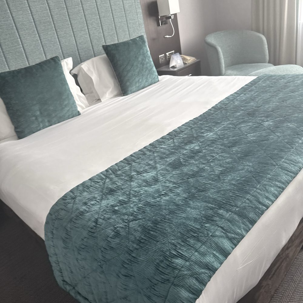 Grand Canal Hotel - Bedroom - Hotels Near Me - Ballsbridge, D